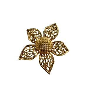 Gold Floral Brooch with Lace-Like Petals - Vintage by MJENT